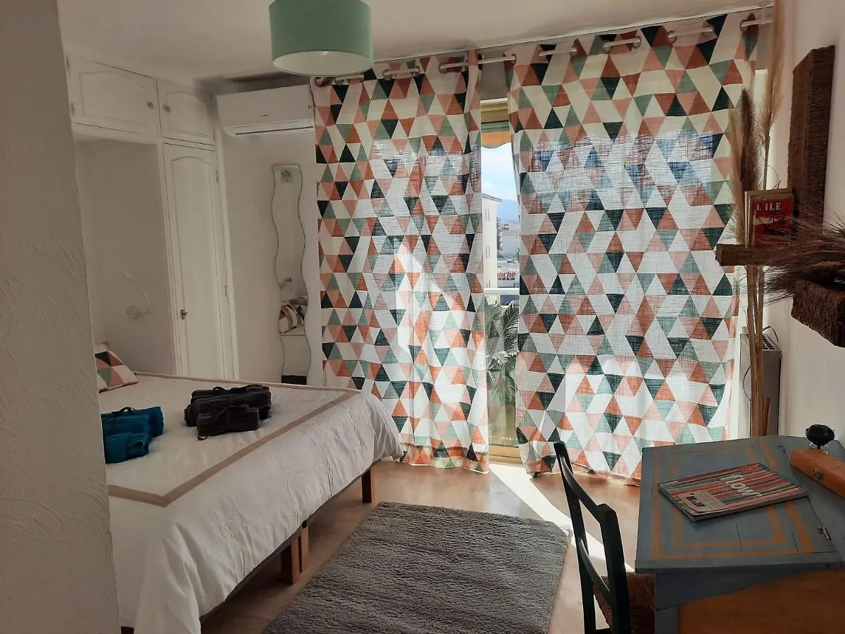 Appart Proche Plage Avec Grand Balcon Cannes Lägenhet